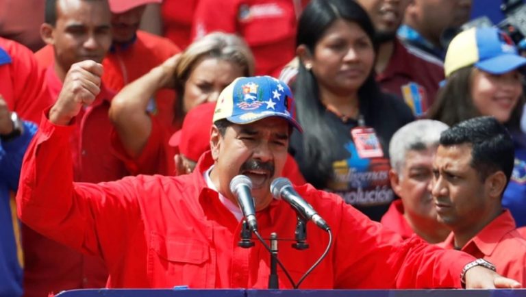 Maduro cerró todo el espacio aéreo de Venezuela y la frontera terrestre con Brasil