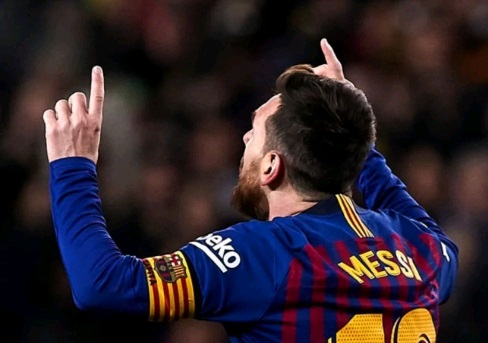 Messi salvó al Barcelona de una caída frente al Valencia