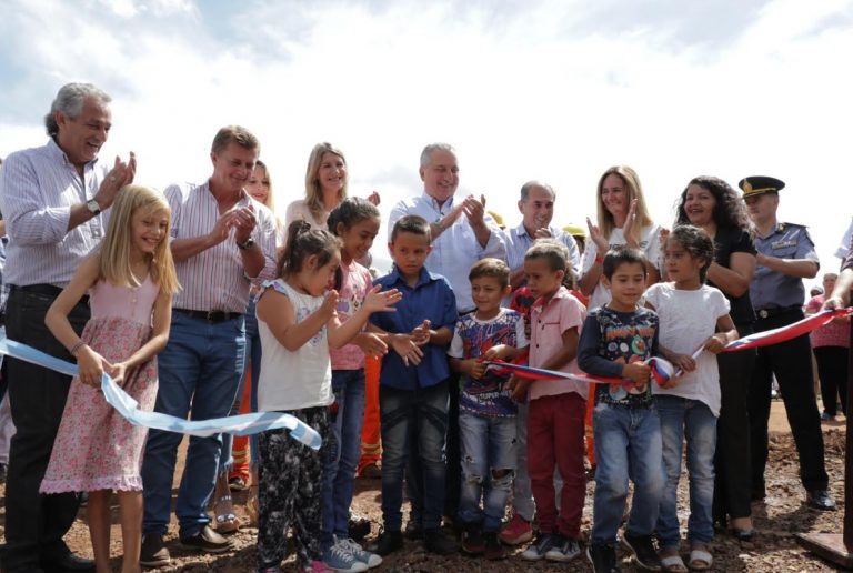 Passalacqua inauguró obras en Almafuerte y Bonpland