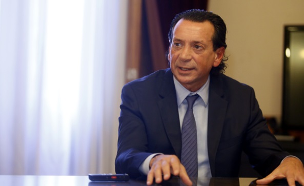 Ante la crisis, el Gobierno adelantó la suba del salario mínimo: se va a $12.500