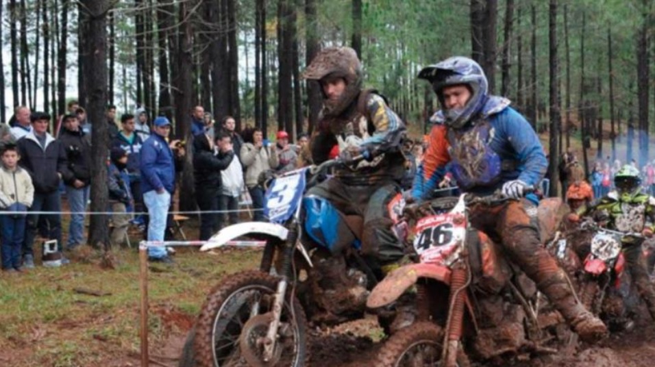 Súper Enduro Cross: el domingo correrá la primera fecha en Alba Posse
