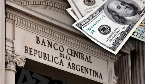 La fuga de divisas sigue incluso con el dólar más alto