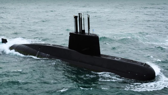 ARA San Juan: un perito denunció que el submarino naufragó por el ataque de un misil