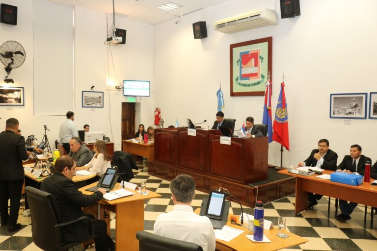 Con más de 30 proyectos para analizar, arrancó la primera sesión ordinaria del Concejo Deliberante posadeño