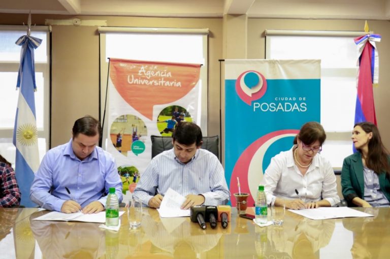 Losada firmó convenio de colaboración con la Universidad Gastón Dachary y Ambrha