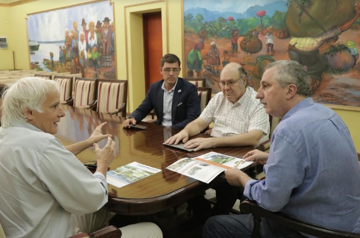 Passalacqua recibió al presidente de Fabrimática, empresa dedicada a robótica industrial