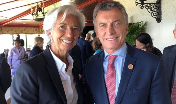 El Gobierno solicitó un "perdón" al FMI por metas incumplidas