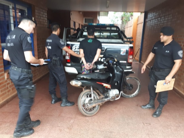Posadas: recuperaron moto robada y detuvieron a un joven