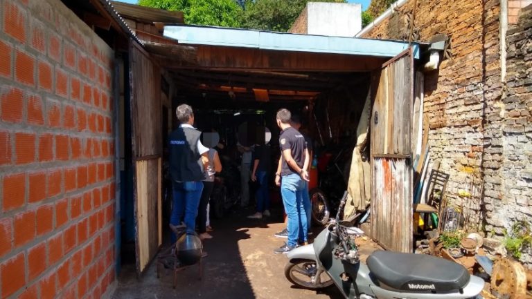 En Posadas, desbarataron un taller que comercializaba motos robadas