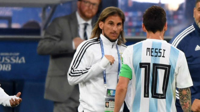 Beccacece: “A Messi le incomoda que lo adulen”