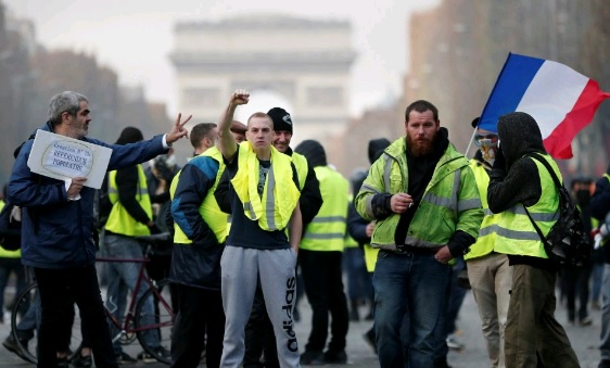 Francia: nueva jornada de manifestaciones de los "chalecos amarillos" en París