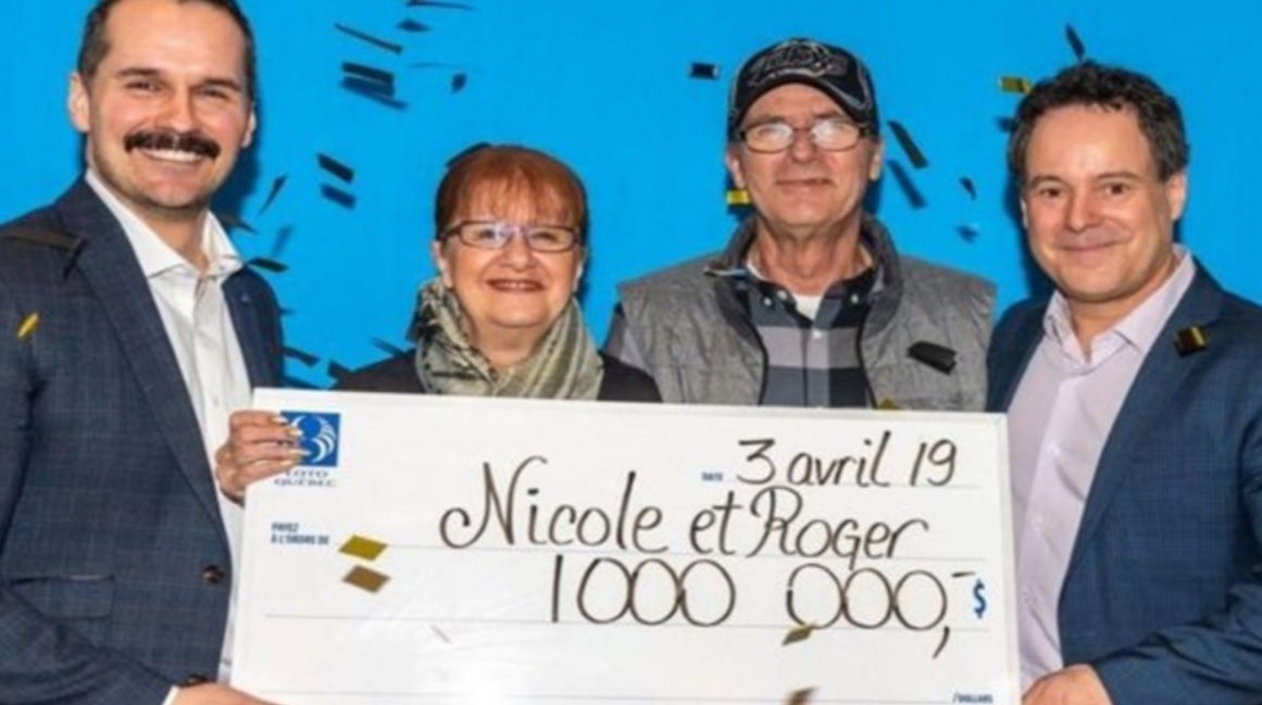 Hallaron un ticket olvidado en un libro y ganaron millonario premio en la lotería