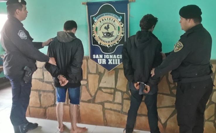 Detuvieron a dos hermanos, uno se encontraba prófugo por varios delitos y el otro por intentar agredir a policías