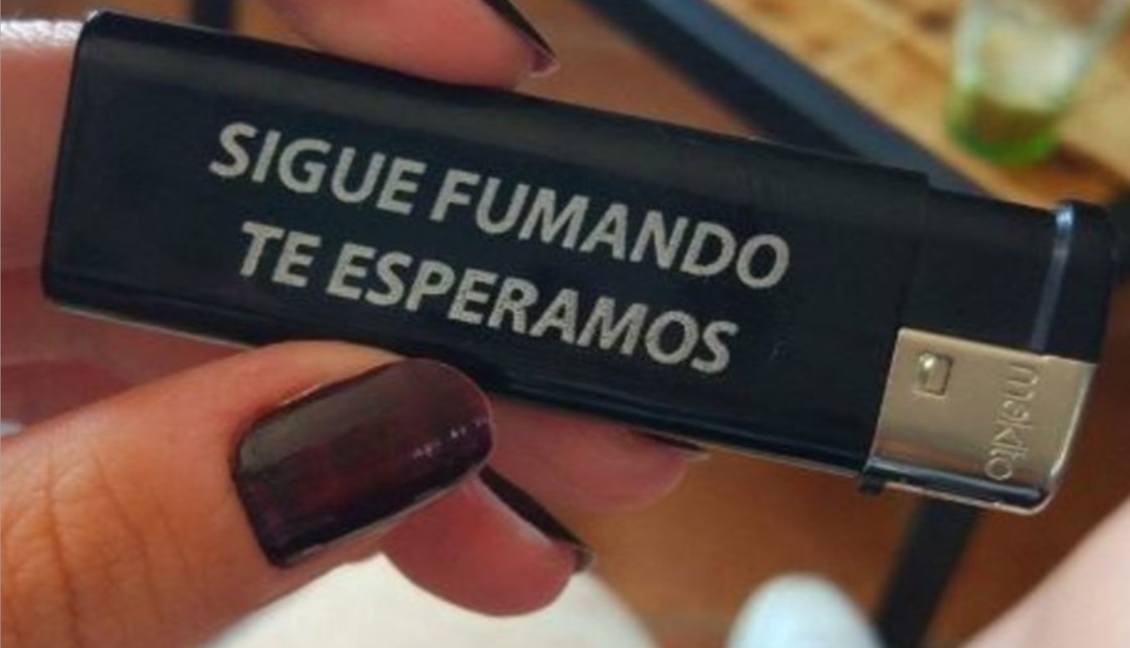 El mensaje viral de una funeraria: "Sigue fumando, te estamos esperando"