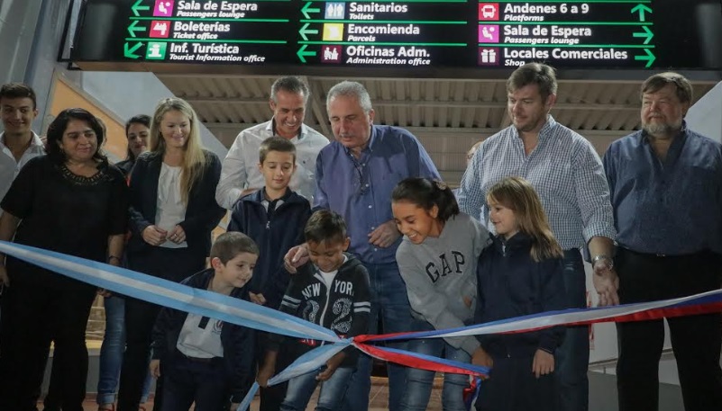 Apóstoles: Passalacqua inauguró ampliación de la terminal y el “Espacio Joven”