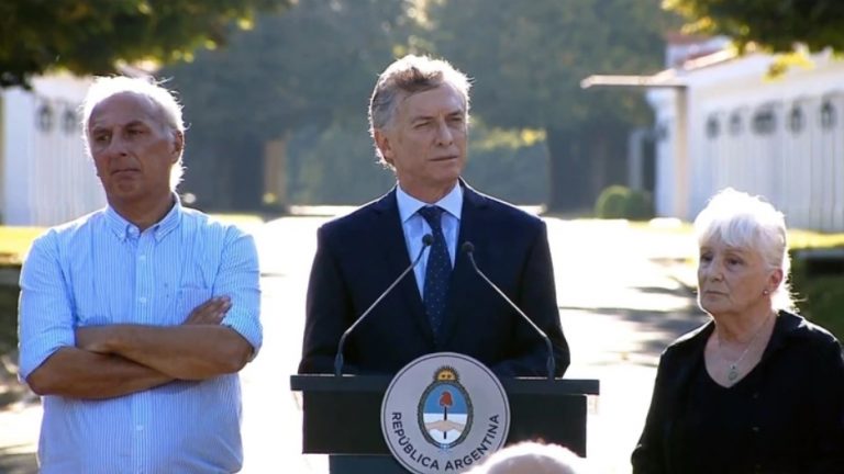 Macri rindió homenaje a los héroes que participaron de la Guerra de Malvinas