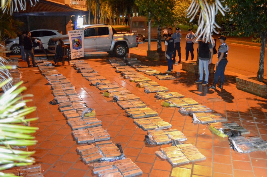 Dos de Mayo: incautaron 949 kilos de marihuana valuada en casi $42 millones