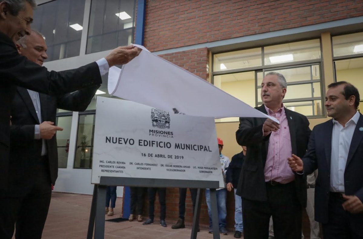 Passalacqua inauguró el nuevo edificio comunal de Oberá