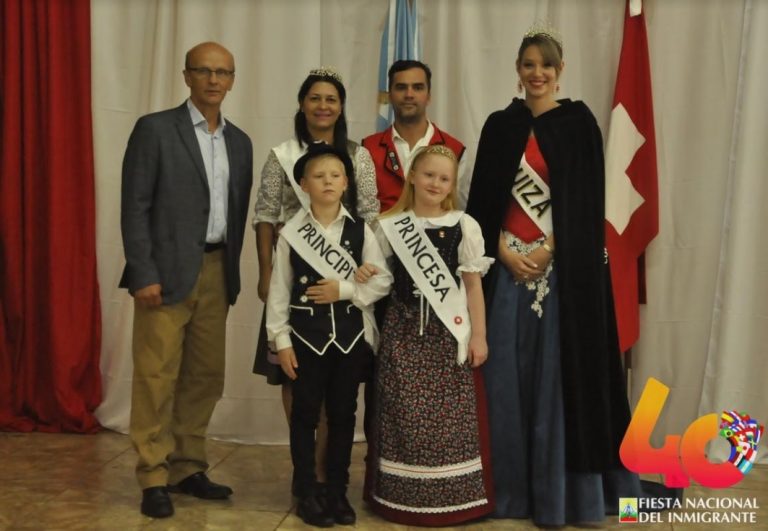 Fiesta del Inmigrante: la Colectividad Suiza fue la primera en presentar a su nueva Reina