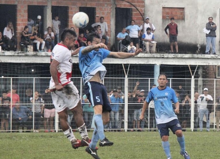 Regional Amateur: Guaraní busca desde las 18 su pase a la final ante Huracán de Goya