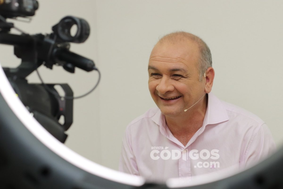 Ricardo Wellbach: “Misiones enfrenta la crisis nacional siendo previsible y generando confianza”