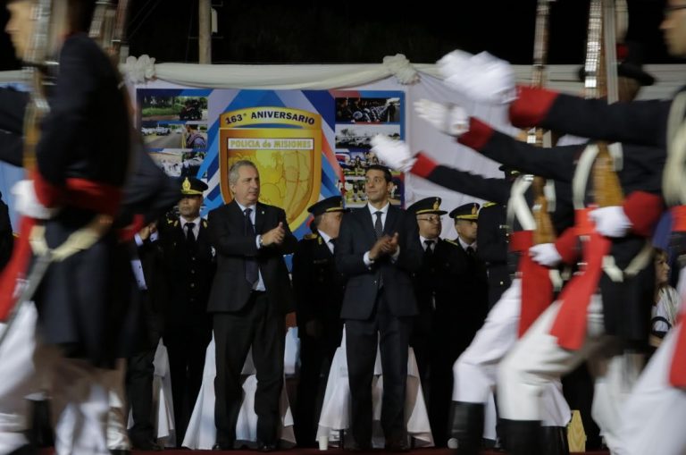 Passalacqua encabezó el acto central por el aniversario 163 de la creación de la Policía de Misiones