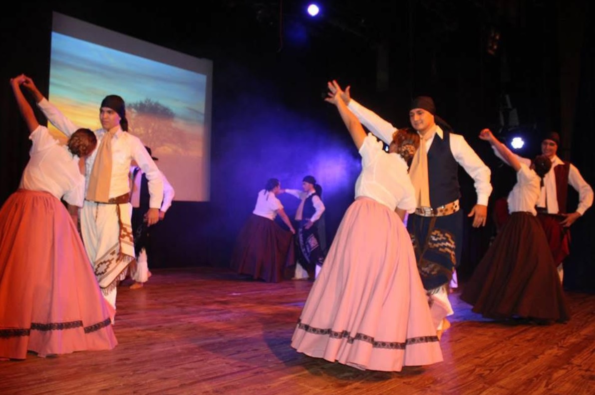 El viernes se realizará la tradicional gala “Posadas Canta a la Patria” en el Montoya