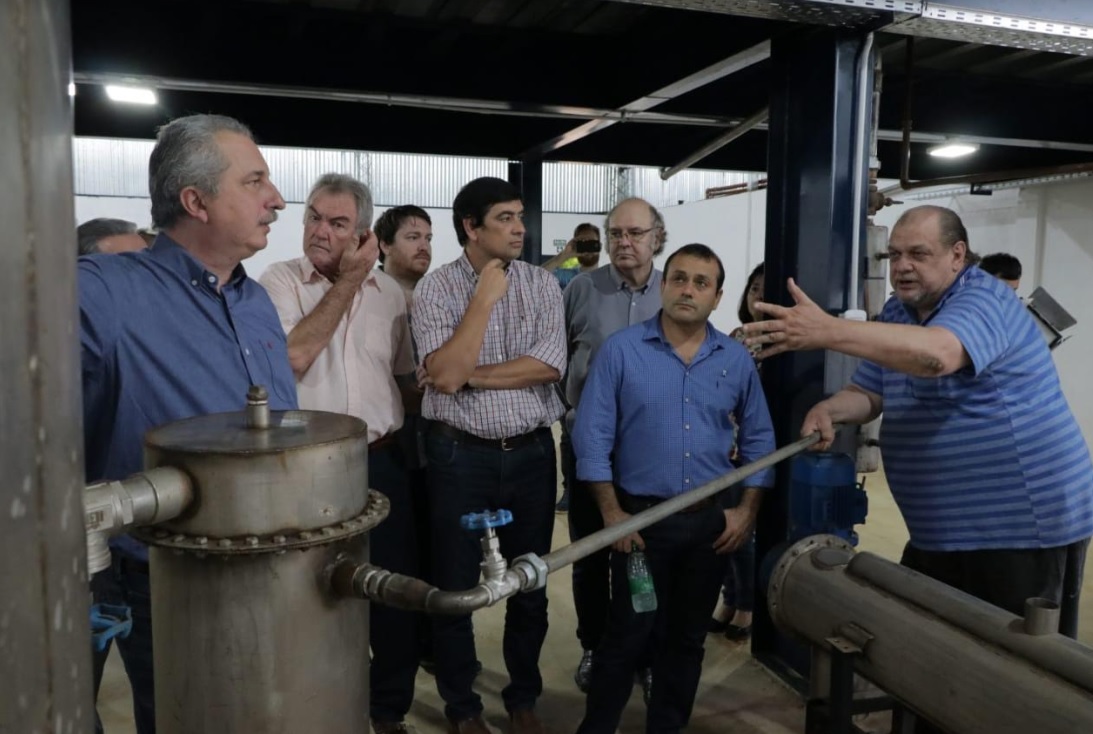 El Gobernador recorrió la planta de producción de cristales de Stevia para edulcorantes