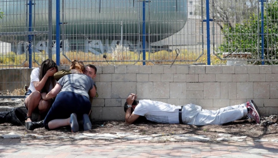 Cientos de ataques y decenas de víctimas hacen temer una escalada militar con Gaza