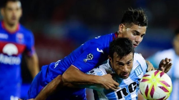 Copa de la Superliga: Racing recibe a Tigre y debe remontar el resultado para pasar a semifinales