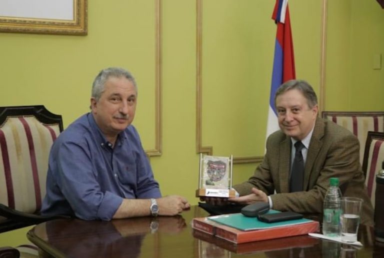 El Gobernador y cónsul general de Uruguay mantuvieron un diálogo sobre diversos aspectos de los países