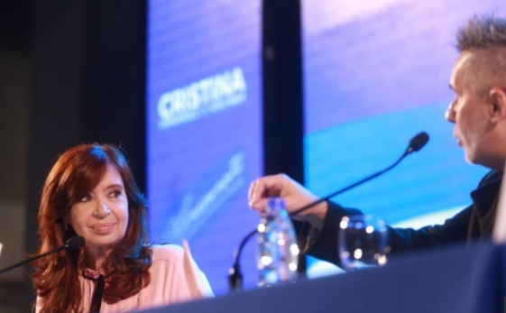 Cristina Fernández: "Quiero colaborar para terminar con esta catástrofe"