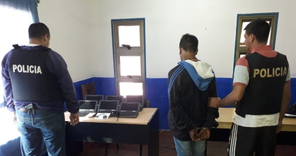 Recuperaron insumos robados de un aula satélite en San Pedro: un detenido