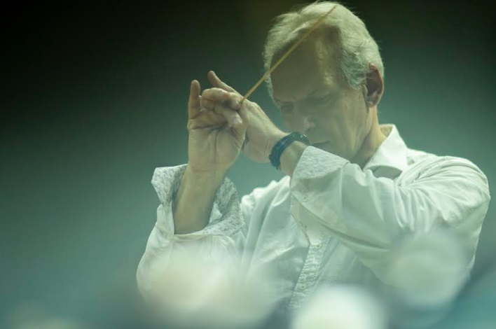 Música sin fronteras: desde EEUU llega el director Glenn Block