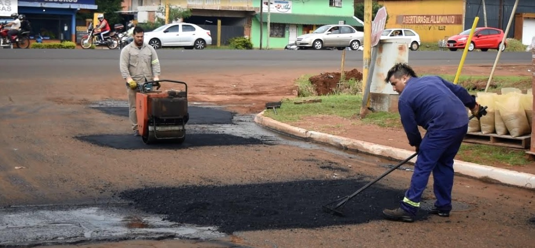 Concretaron trabajos de bacheo sobre la avenida Tomás Guido de Posadas