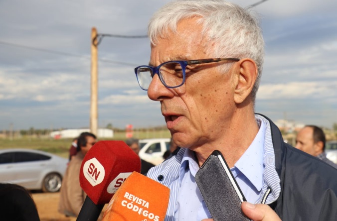 Santiago Ros: "Construimos alrededor de cuatro mil viviendas por año en la Provincia"