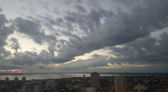 Tiempo: sábado con cielo nublado y máxima de 20° C
