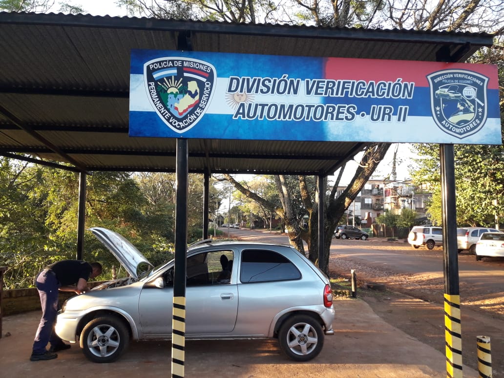 Recuperaron dos autos y una motocicleta