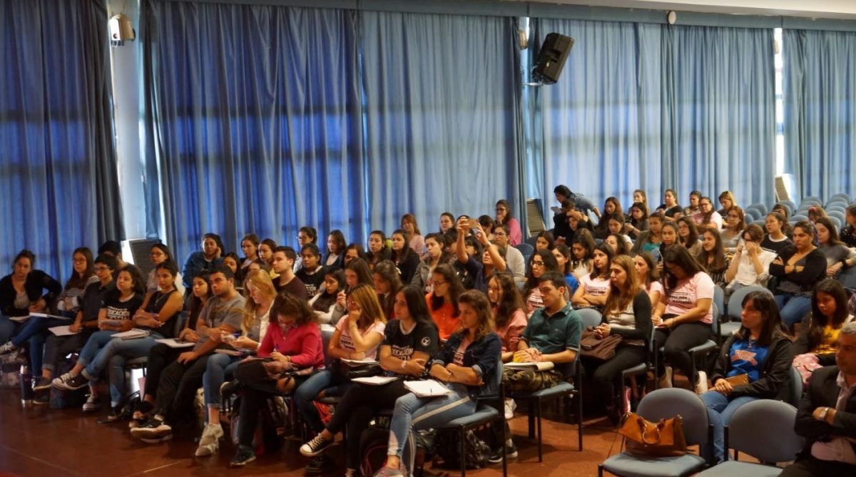 Llevaron a cabo disertaciones sobre educación especial en contextos de crisis