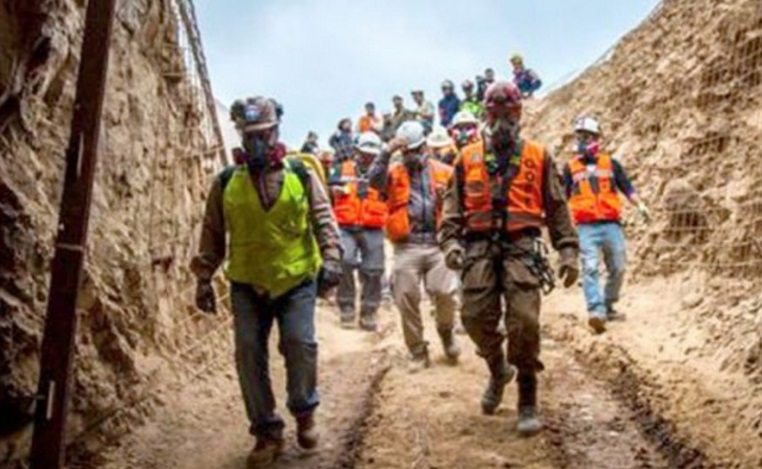 Rescataron a uno de los tres mineros atrapados en Chile: otro murió