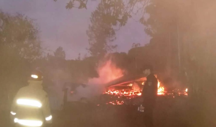 Tragedia: se incendió una casa y falleció un bebé de un año en Dos de Mayo