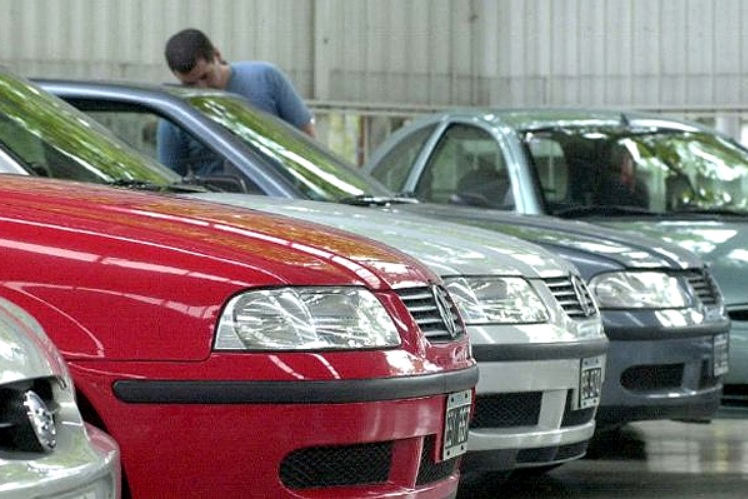 Según la CCA, otra vez cayó la venta de autos usados