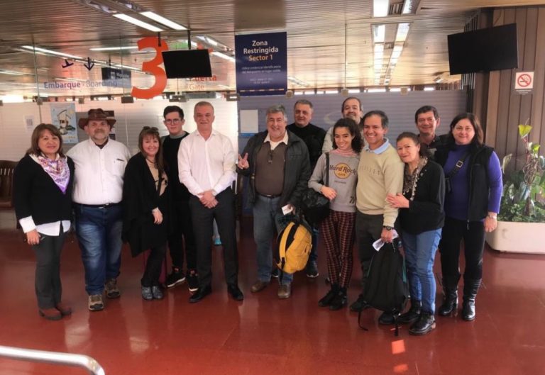 Turismo social del IPS: una delegación de afiliados partió rumbo a Bariloche