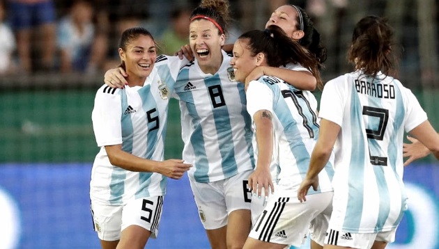Fútbol femenino: Argentina ascendió tres puestos en la clasificación de la FIFA