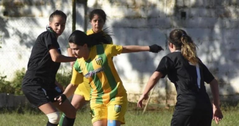 Fútbol femenino: La Picada y Huracán, los líderes de la Liga Posadeña