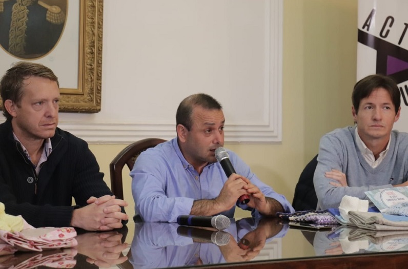 Vicegobernación, Desarrollo Social y el Iplyc entregaron elementos a la Asociación “Dar a Luz”