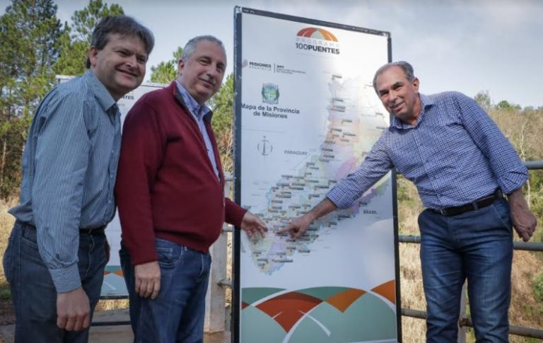 El Gobernador inauguró obras en Cerro Azul