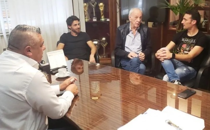 Selección: Menotti propondrá dos técnicos a Tapia