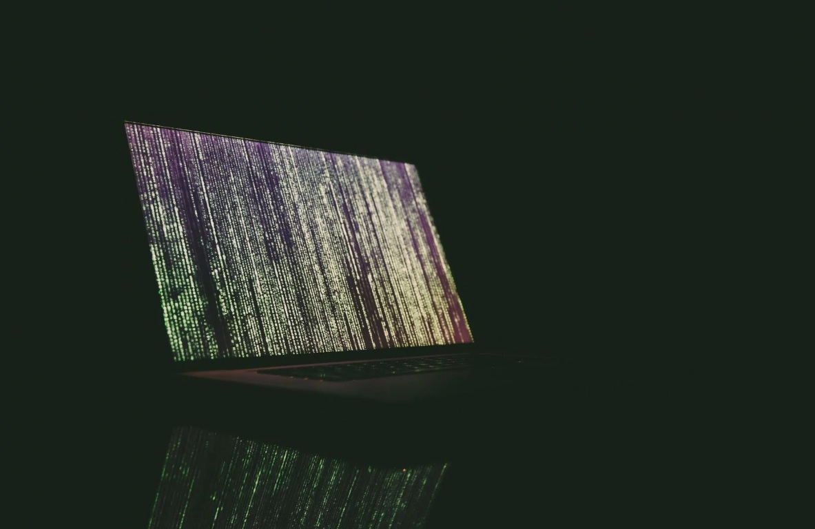 Un ingeniero creó un archivo comprimido que arruina computadoras