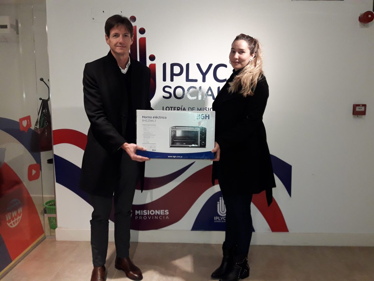 Expo Mujer: Iplyc Social donó un horno eléctrico